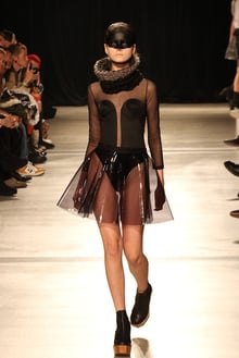 Banal Chic Bizarre Womens 12 春夏コレクション 画像35枚 Fashionsnap Com