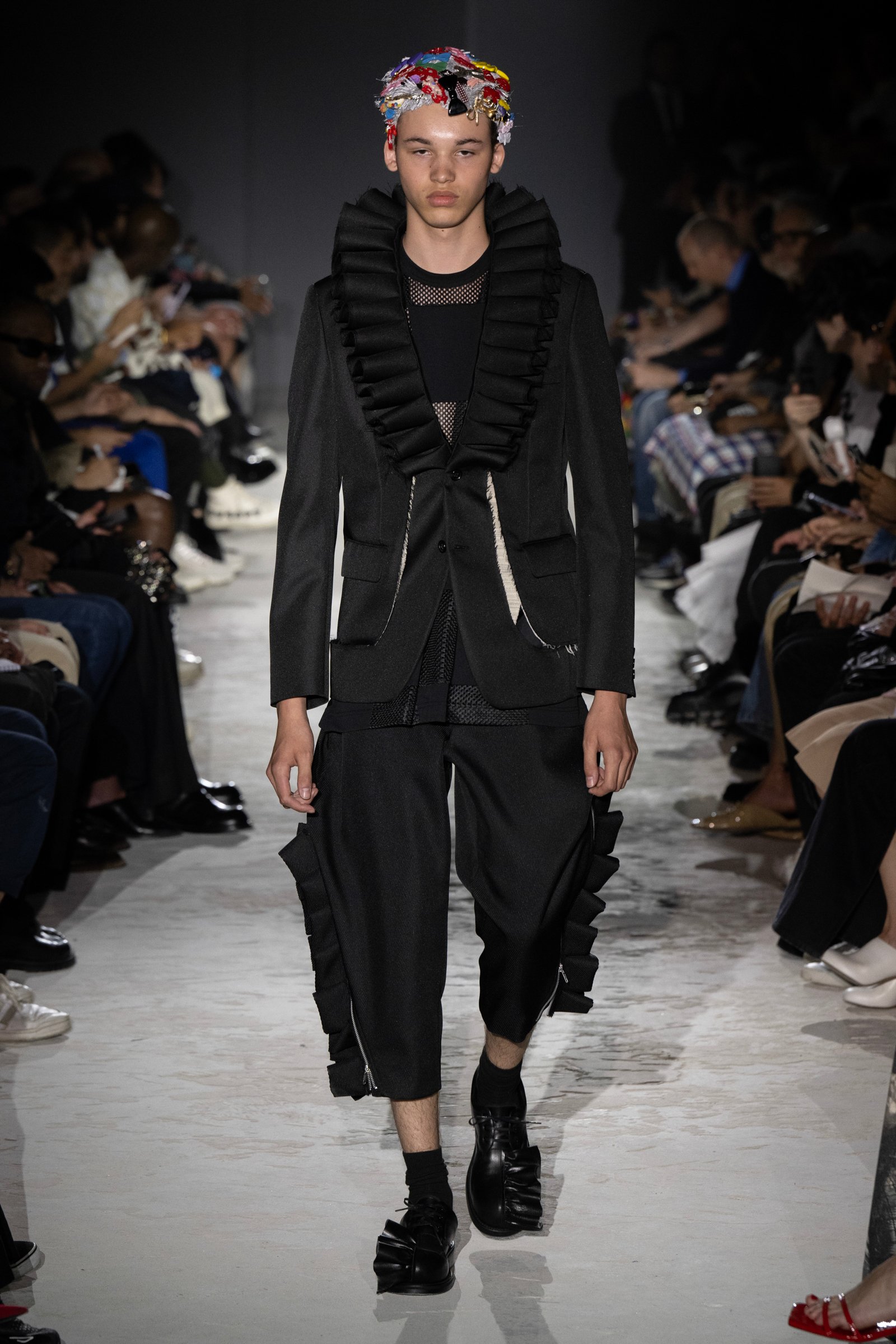 今季の前に、2025SSファッションをチェック。 Comme Des Garçons
