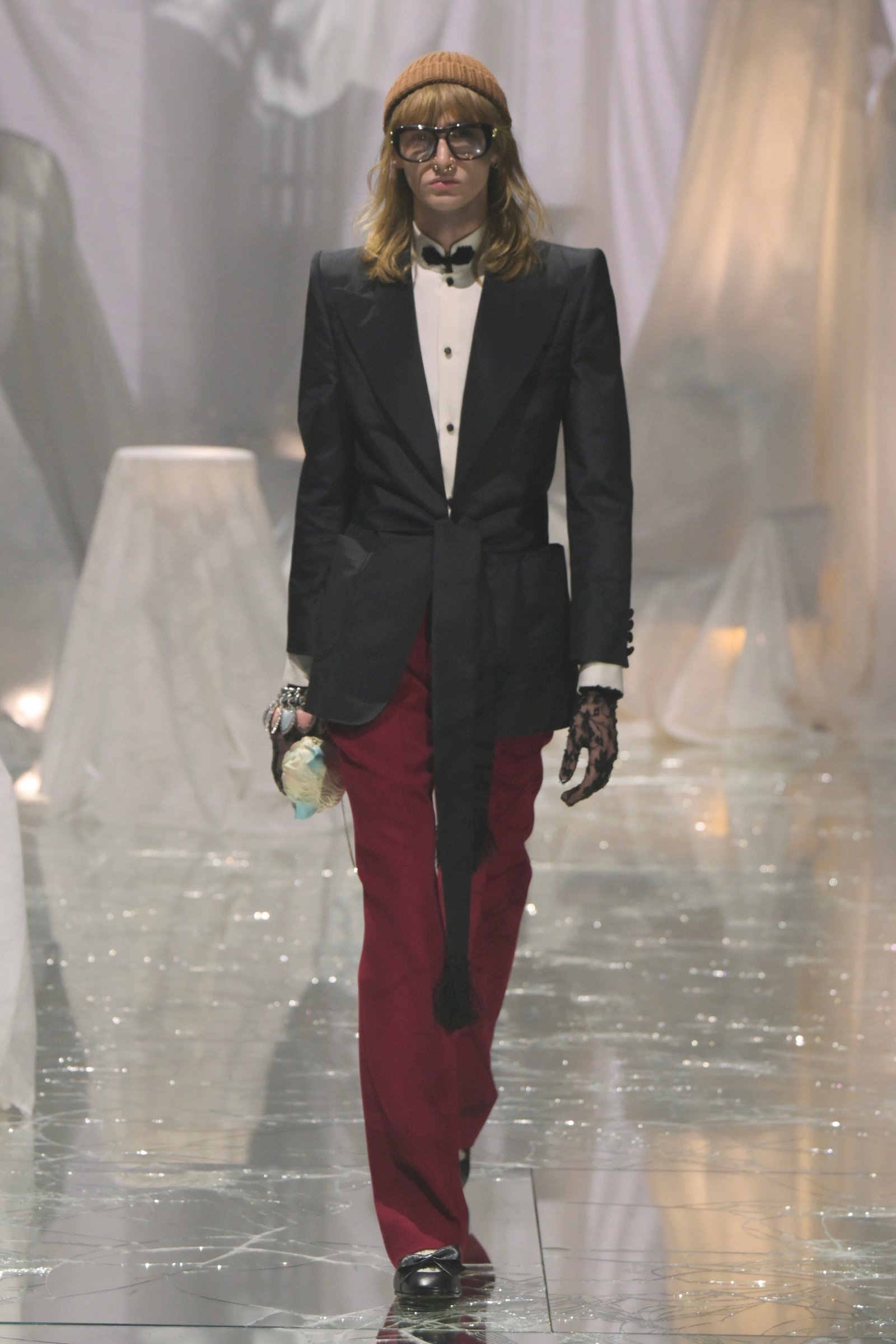 今季の前に、2025SSファッションをチェック。 VALENTINO（肆） - 靴と 
