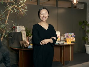 小泉絢子ほぼ日社長COOの画像