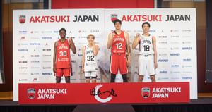 バスケットボール日本代表の馬瓜エブリン選手、宮崎早織選手、渡邊雄太選手、馬場雄大選手
