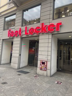 フットロッカー ミラノ店
