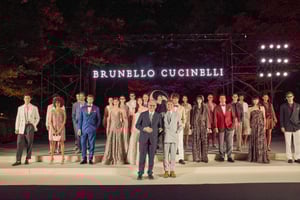 ジャンルイジ・ベネデッティ駐日イタリア大使と創業者兼会長ブルネロ・クチネリ