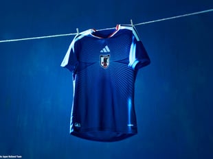 サッカー日本代表 ホー ム ユニフォーム