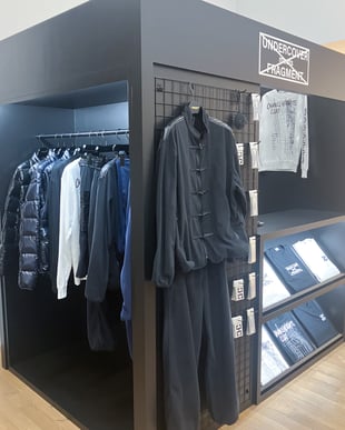 「UNDERCOVER meets FRAGMENT」のポップアップブース