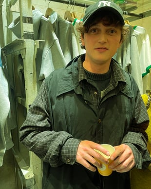 ���󥿥ӥ�`?��Մ