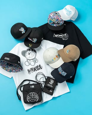 キャップ、Tシャツ、ポーチ
