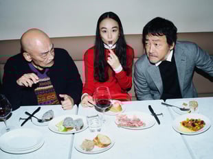 大森南朋?小野ゆり子?麿赤兒を起用したユナイテッドアローズの2025年のホリデーキャンペーンのメインヴィジュアル