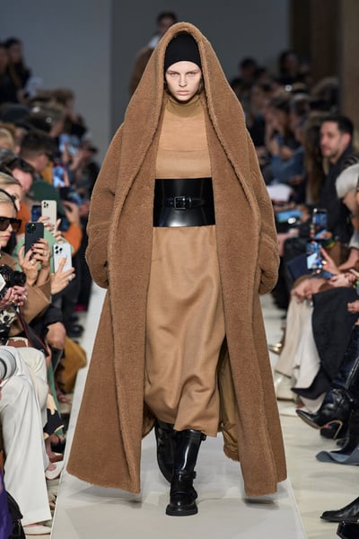 Max Mara 2023ﶬ