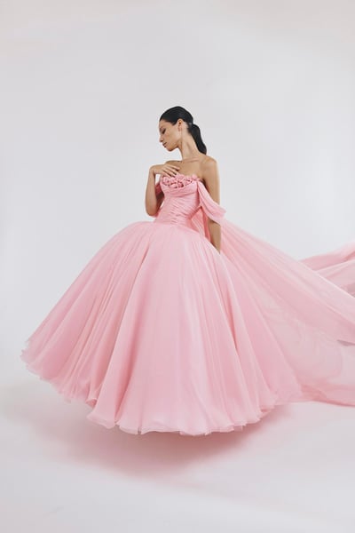 Giambattista Valli　2025年秋冬オートクチュール