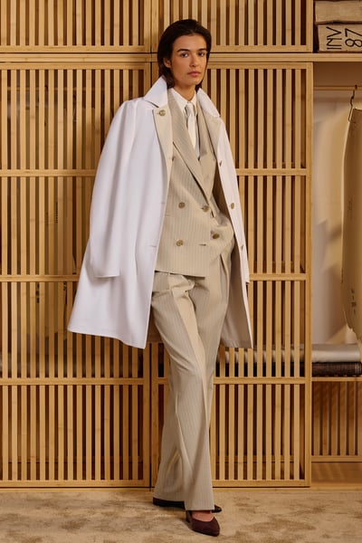 Kiton 27年春夏ウィメンズ