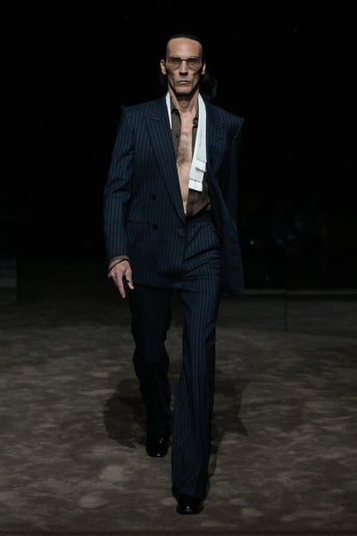 TOM FORD 2027年春夏