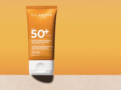 クラランス 新UVクリーム