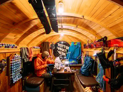 「Worn Wear Snow Repair Tour」の様子