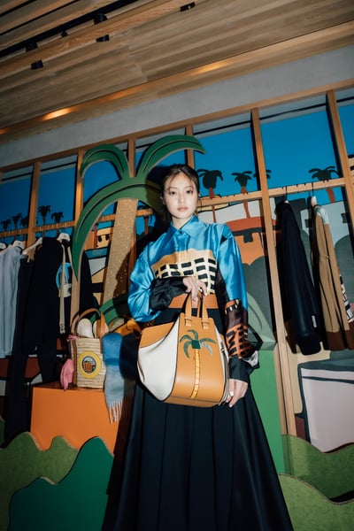 今田美桜 ロエベ