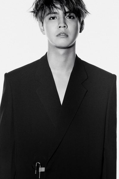 片寄涼太 ジバンシィ