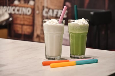 スタバ×ビームスの決済キーホルダー新作、クリアカラーが登場