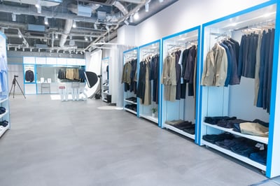 WWS　新宿　試着