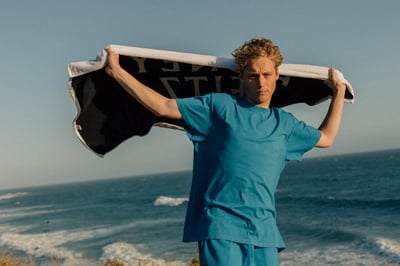 ���`�ե����ܹ�¡־