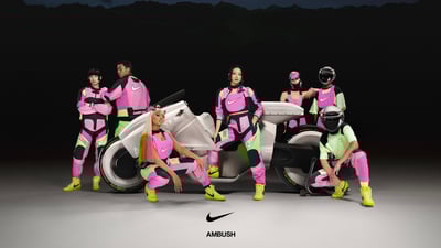 ナイキ アンブッシュ