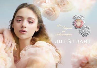 ���륹���奢�`�ȡ��ӥ�`�ƥ�