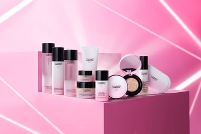 M・A・C ライトフル C3