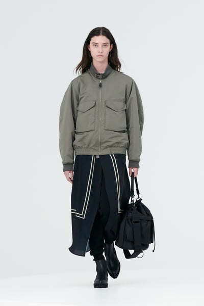 HYKEの2022AWコレクション