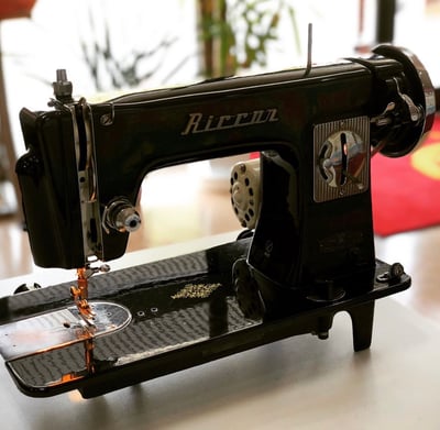 リッカーのミシン