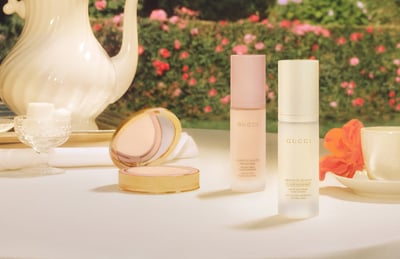 グッチビューティの新作セラム下地のキャンペーンヴィジュアル