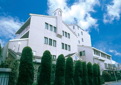 大阪文化服装学院の外装