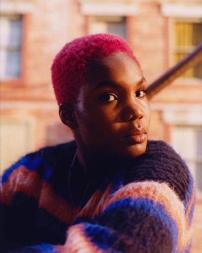 アーロ・パークスのポートレート写真