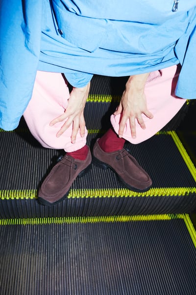 ウィズムとピージーの別注スニーカーのイメージヴィジュアル