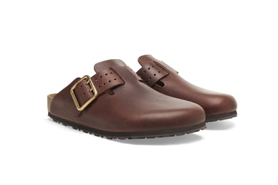 茶革のサンダル