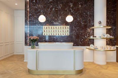 小嶋陽菜の「House of Herme」が公開