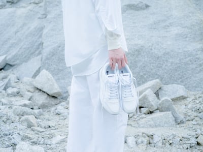 ユナイテッドアローズがリーボックに別注したスニーカー「クラシックレザー」