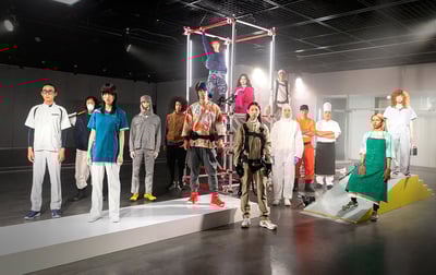 アシックスのワーキングシューズのランウェイショーの様子