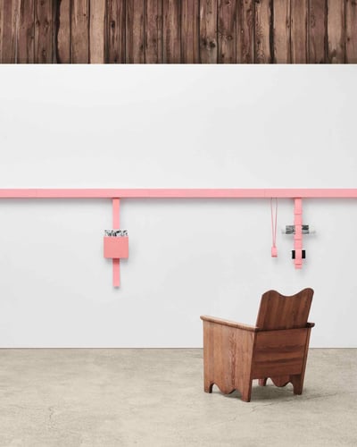 部屋に置かれた椅子