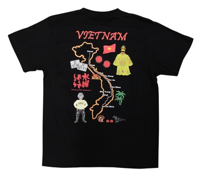 白抜きされたTシャツ