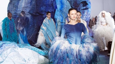 ユイマナカザト 2022年秋冬オートクチュールコレクション