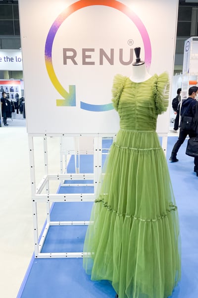 ����`��Υɥ쥹