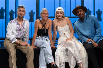 タン・フランス、イザベル・マラン、ジジ・ハディッド、オリヴィエ・ルスタンが並んだ写真