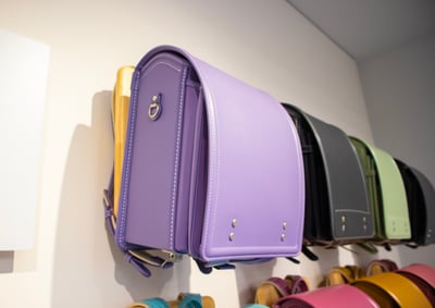 パープルカラーのランドセルが女子からの支持集める