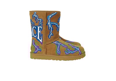 �����ȥѥ쥹�Υ���ܥ֩`�ĤΥ������奢��