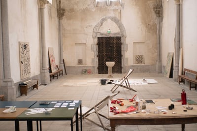 フランス人アーティスト シャルル・ムンカの個展が開催