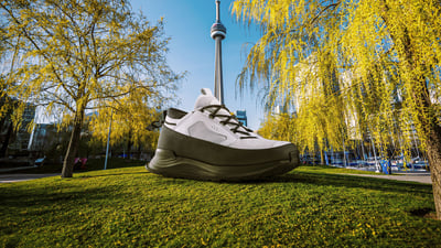 カナダグースが発売する新作スニーカーのヴィジュアル