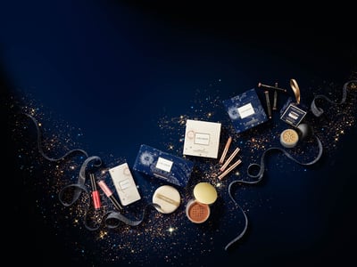 星空に見立てたコスメ類