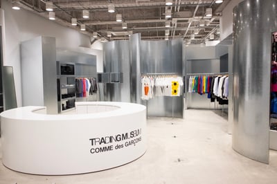 増床リニューアルしたトレーディング ミュージアム コム デ ギャルソンの店内