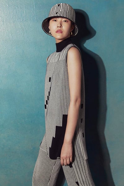 コラボニットウェア