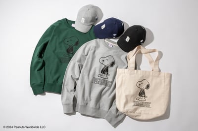 スウェットとキャップ、トートバッグ