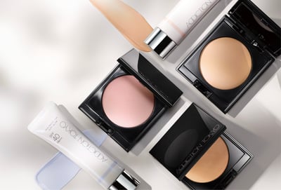 パウダー2種、日焼け止め2種